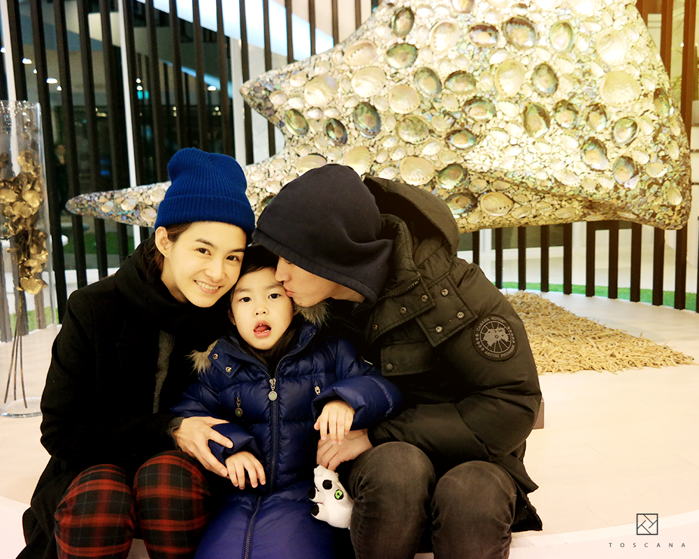 B-5TDSXVEAAFXf3.png:large