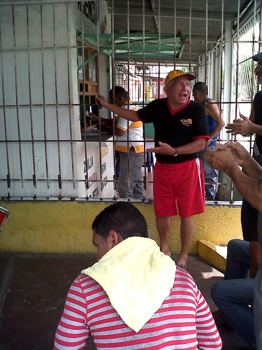 Sector la Sabada Caripito estado monagas percusión #ElSistemaCumple40 #concierto536 <a href="/SistCto/">Sistema Caripito</a>