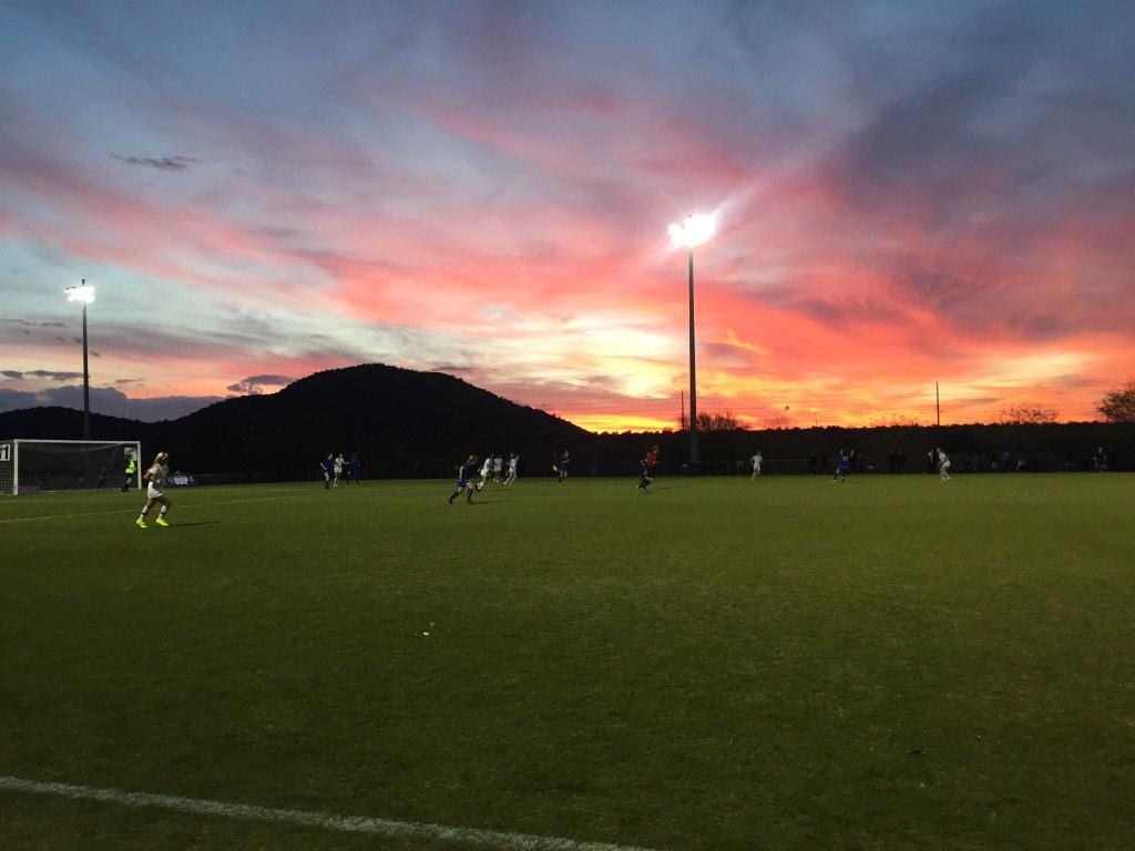 kristenamarikwa's tweet image. “@natasa_elef: ODP NATIONALS 🐻💙 #won3-0 #scored http://t.co/Tv9wKcVmSD”😛🎉
