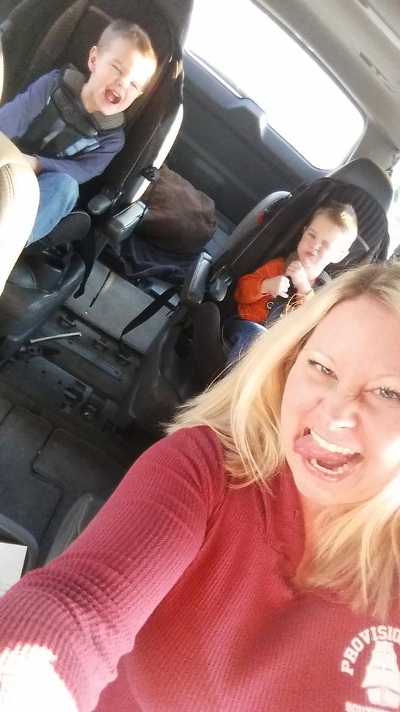 gixiechick's tweet photo. Having fun with my sweet boys... #makingfaces http://t.co/dyJSVTHQBO