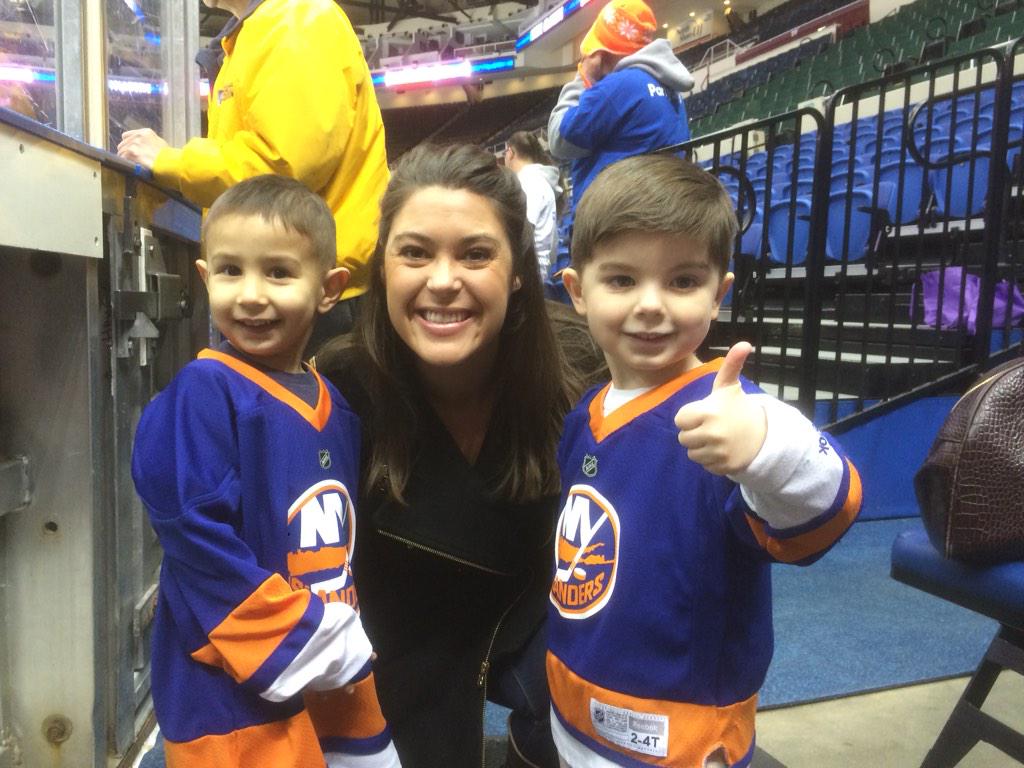 Masciello's tweet photo. Little fans with big crushes @Shannon_Hogan @Plattduetsche @NYIslanders #YesYesYes #letsgoisles http://t.co/HsEgGsBhRD