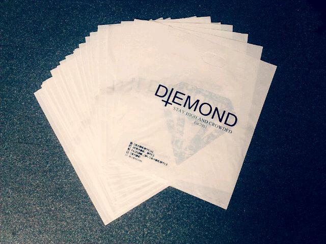 Order the original product from DIEMOND official and get awesome stuffs in new shopping bag!