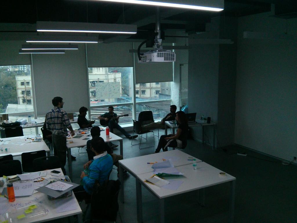 mumbaigsj15's tweet photo. Post-lunch lull. #GSJam #Mumgsj http://t.co/VoKUmuo5L8