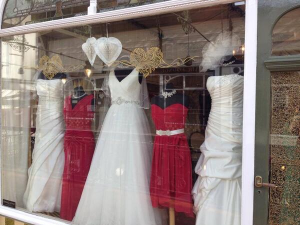 WayfarersArcade's tweet photo. #TenantTweet @GlitzRitzTiaras is Southport's Premier Wedding Boutique http://t.co/07JE6ln5Rl