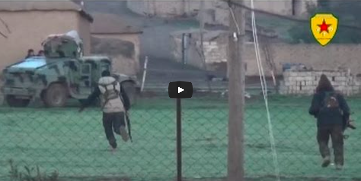 PhenixKurde's tweet photo. #Rojava : Vidéo de 2'28" résumant l'âpreté des combats pour libérer #TalHamis https://t.co/0TV3PnbmaE http://t.co/qjZGX253hF