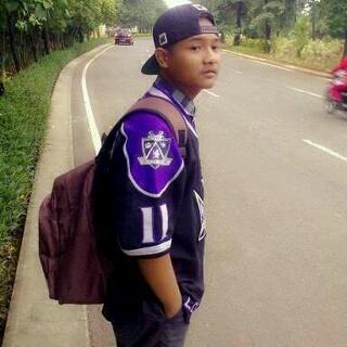 WaitingTresno63's tweet photo. Gabung saya di Skout! SkoutID saya alfredmoko63. http://t.co/1dY2KE0Mna http://t.co/BZk8KlktTq