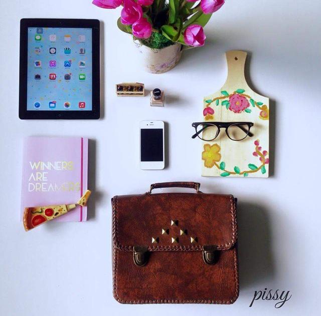 girynsshop's tweet image. sling bag 80000