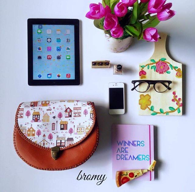 girynsshop's tweet image. sling bag 80000