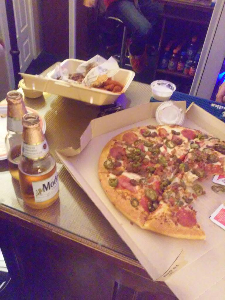 young_sergioLua's tweet image. With some people i know