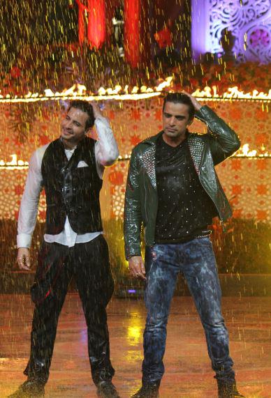 Embedded image permalink