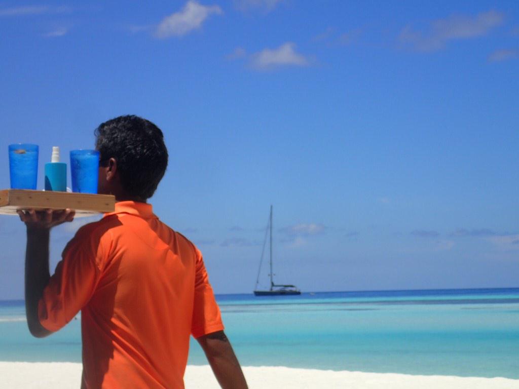 super_schmidty's tweet photo. It's all good at @FSMaldives! http://t.co/zLqEBLyBza