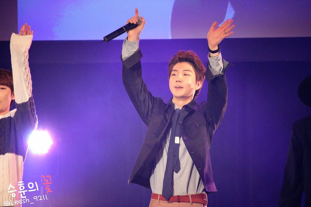 B-6ZRj2VIAAB3hf.jpg:large