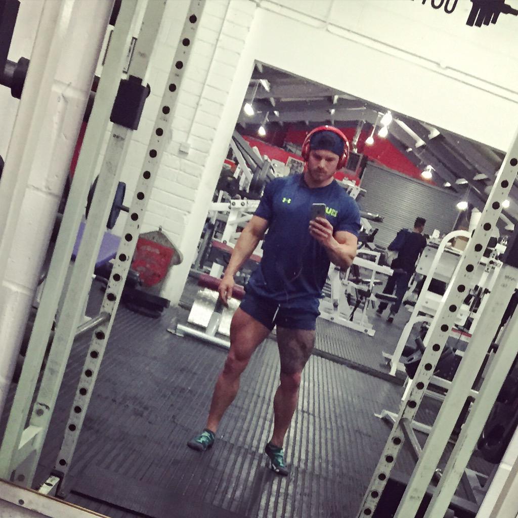 SquatSocks's tweet image. Looking good @coleman_tom 👊 #legday #squatsocks