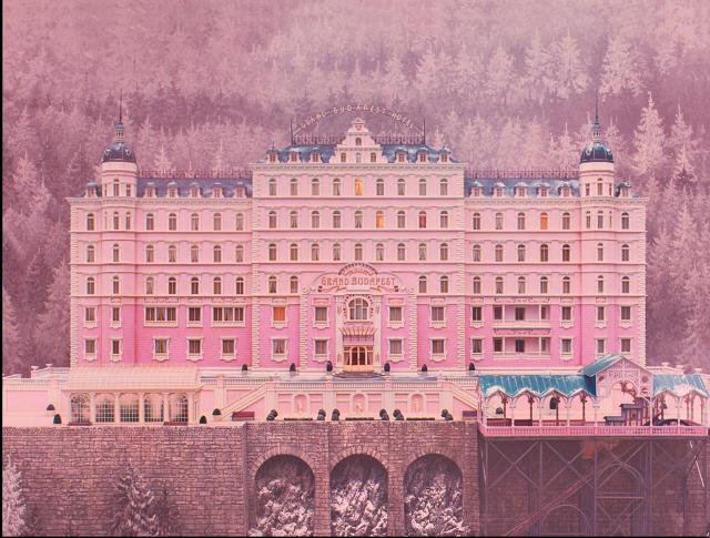 How designers built the world of "The Grand Budapest Hotel" by hand f-st.co/ljO6W3K