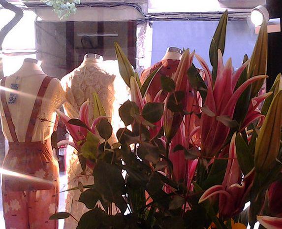 StoreMoi's tweet photo. Spring is coming in #MoiStore #elborn #barcelona #womenstyle #womenwear
#tendencias #trends #fashion #moda http://t.co/DBXasL69s7