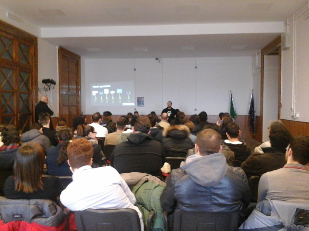 ObComIT's tweet image. #swtaranto noi ci siamo