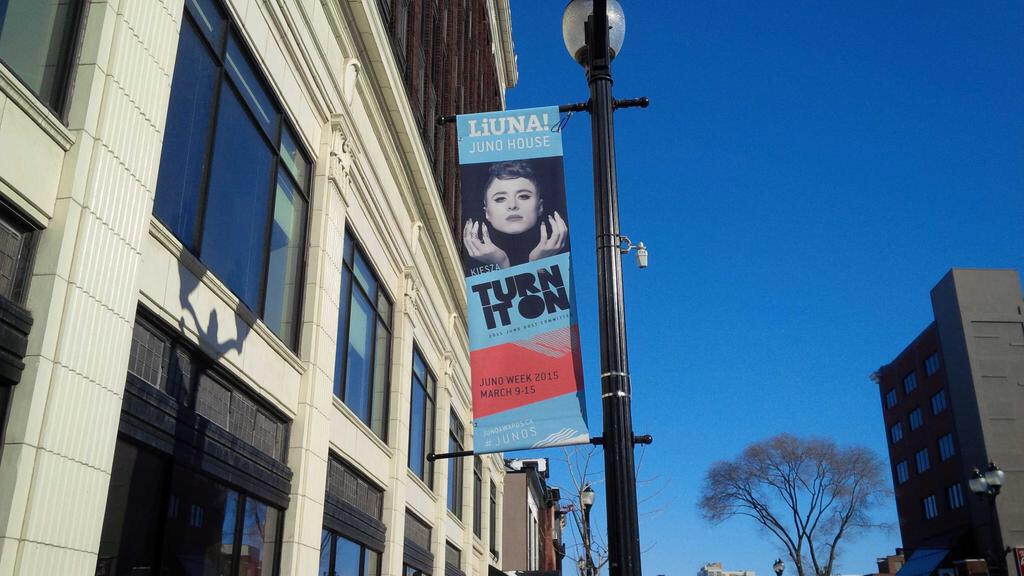 CRTechnical's tweet image. It's beginning to look a lot like #Junos @TourismHamilton @Kiesza @TheJUNOAwards #HamOnt #TurnItOn