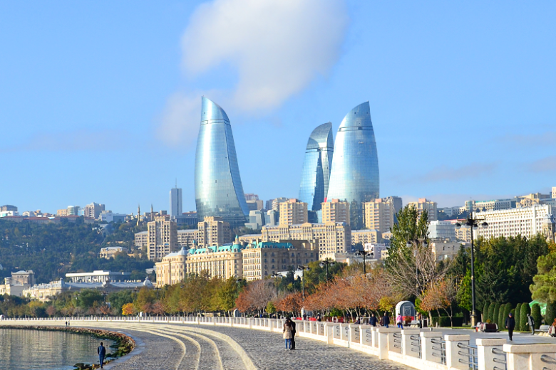 VentureBeat's tweet photo. The Azerbaijan litmus test: Can money and government create a tech hub? http://t.co/MNbSs98MvL http://t.co/8NBOFL0fDi