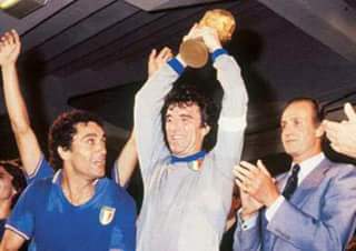 Happy 73rd Birthday to ex-Udinese , Mantova , Napoli , Juventus & Italy footballer goalkeeper Dino Zoff 