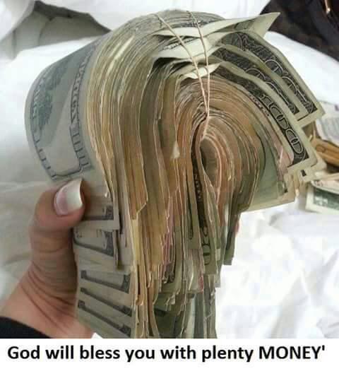 FunnyQuotees's tweet image. RT to have some luck