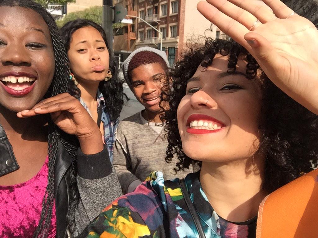 rudeaura's tweet image. Why&apos;s the sun gotta do us like that??? #TearyEyed #Sike #MadeItWork