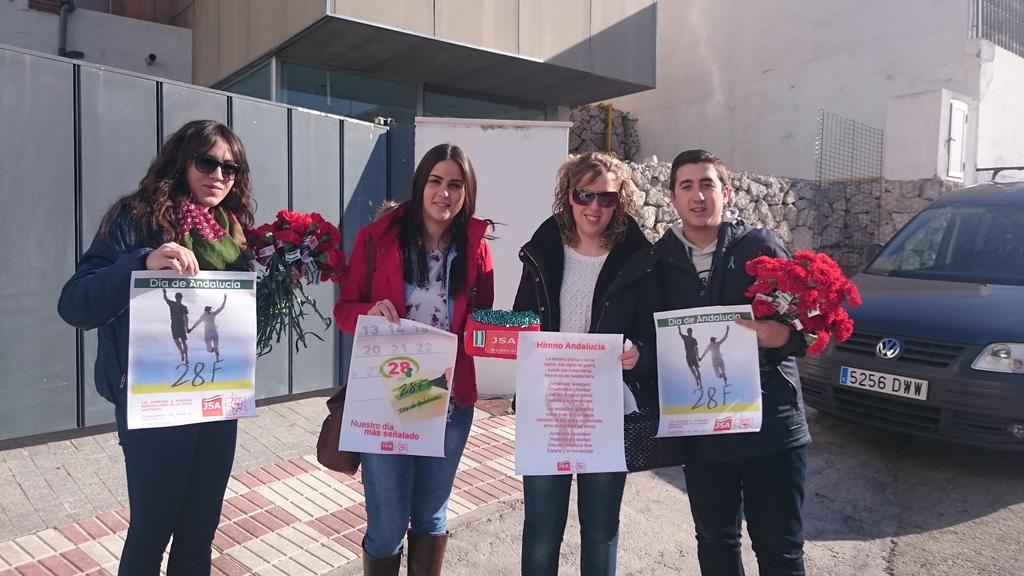 JsaBedmar's tweet photo. Hoy reparto de claveles, pulseras y lazos en la Residencia de Bedmar #28F #OrgulloAndaluz #OrgulloJSA http://t.co/EtFkutdtt2
