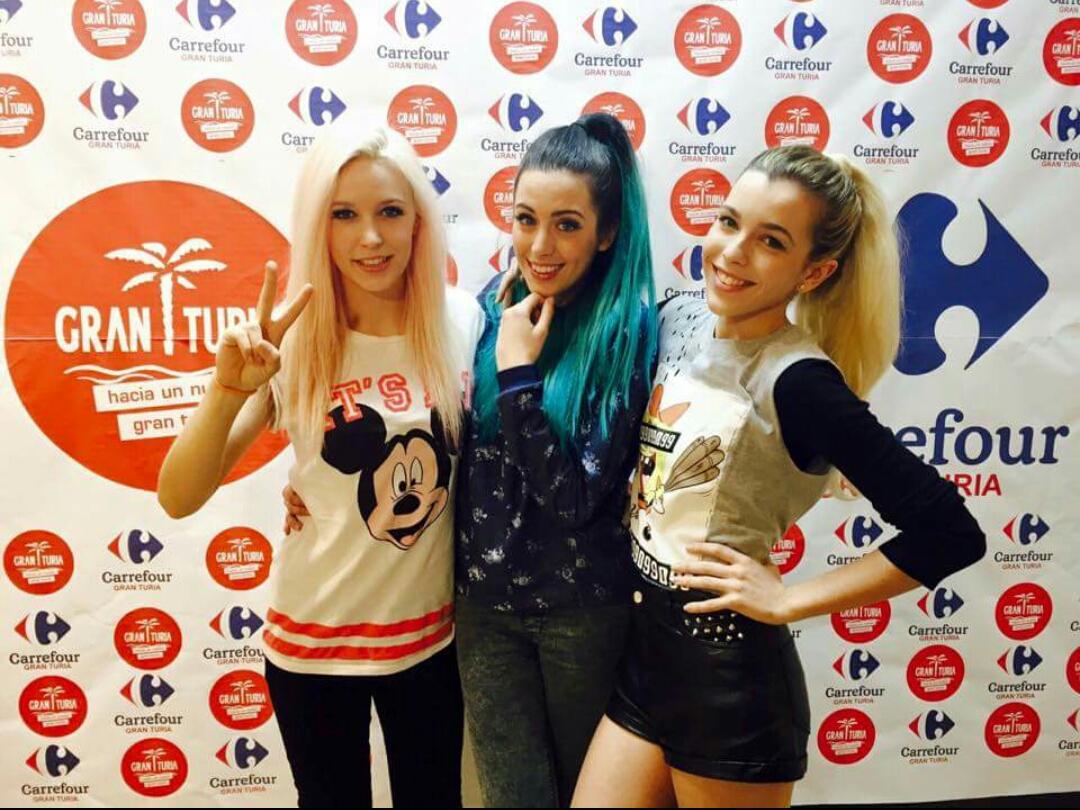 ObviouslyPla's tweet image. Ayer en Valencia #MiVoto40SweetCalifornia
