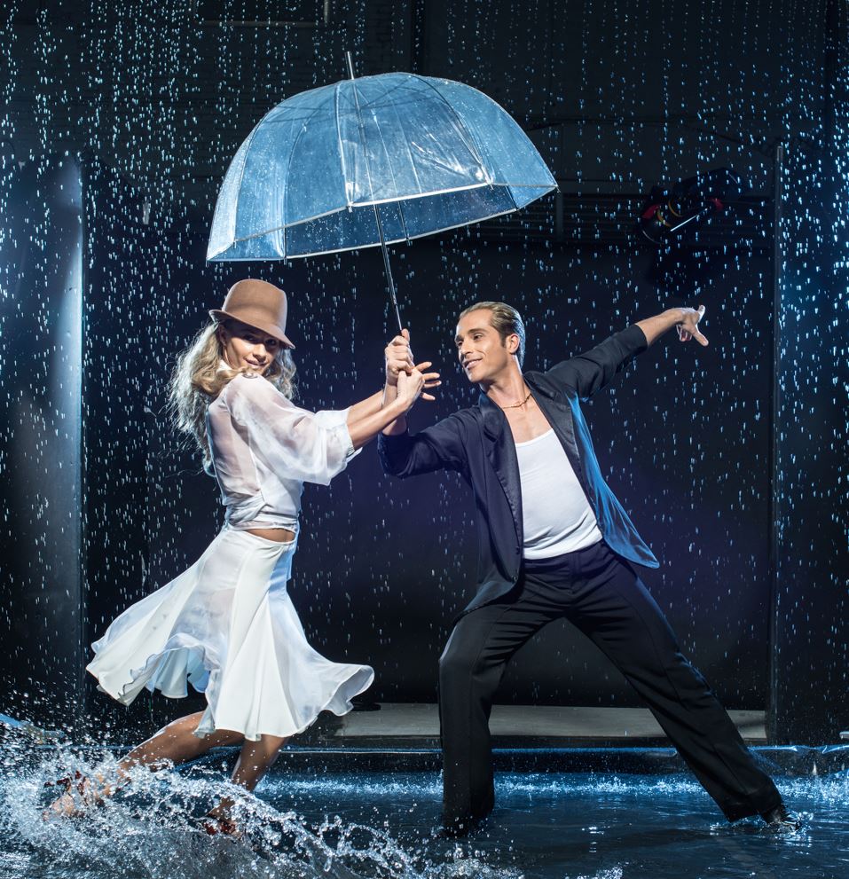 RYdancefan's tweet photo. #DancingInTheRain #RiccardoandYulia #RYdance Ballroom Dancers Riccardo Cocchi and Yulia Zagoruychenko http://t.co/pLZRc7RwAK