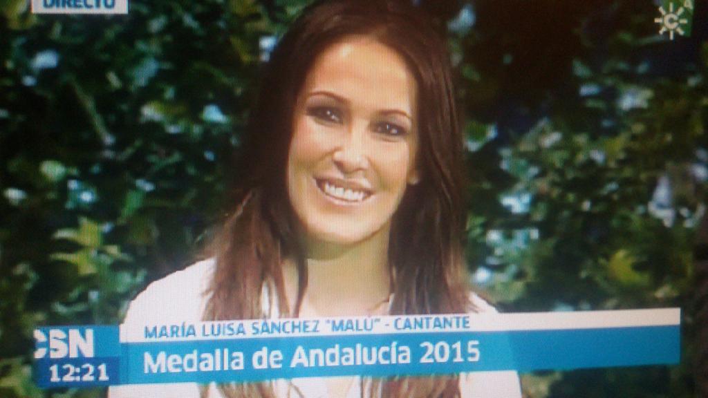 Maaii_Blablebli's tweet photo. Que guapa!!! @_MaluOficial_ #MaluMedallaAndalucia http://t.co/g4io2aiIJh
