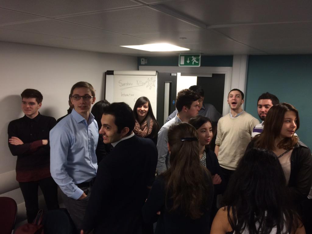 peterwb1's tweet photo. We are working out what type of person everyone is... #coolblue #earthgreen #fireyred #sunshineyellow #flt2015 http://t.co/EbqMfI4w9c