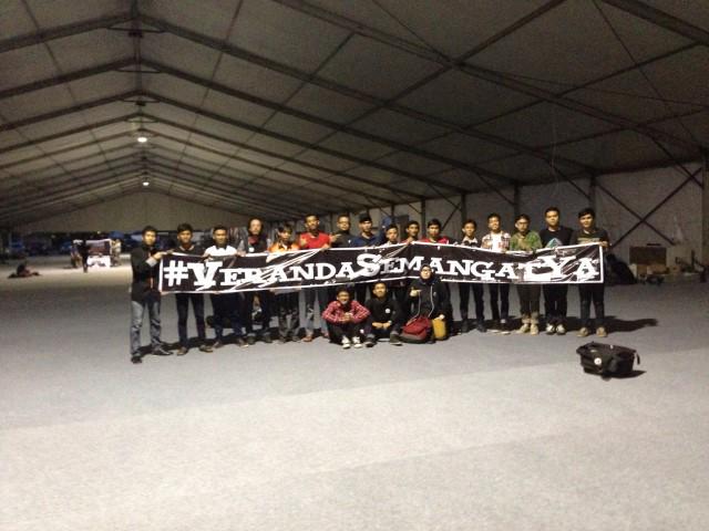 indraa27_SG's tweet photo. @veJKT48fans @veJKT48 #VerandaSemangatYa #3YearsWithVe asikk http://t.co/A2JqjTuEA9