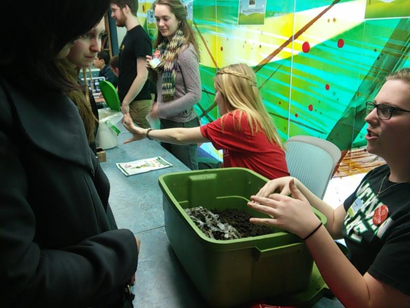 msuRISE's tweet photo. We all love @MSUworms! #WelcomeToRISE http://t.co/hQ1Gfc1Ffl