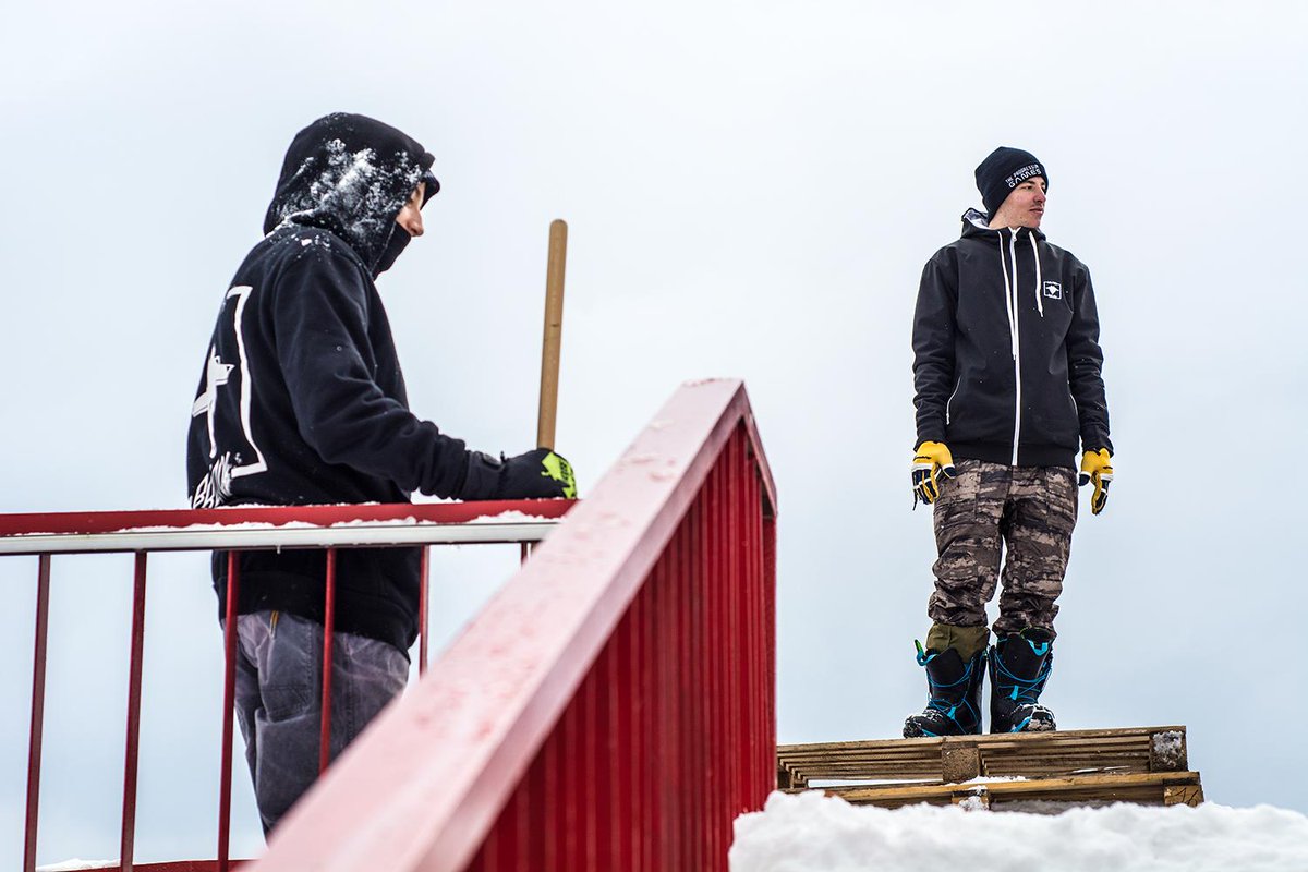 brocodewear's tweet image. #brocodewear #street #snowboarding