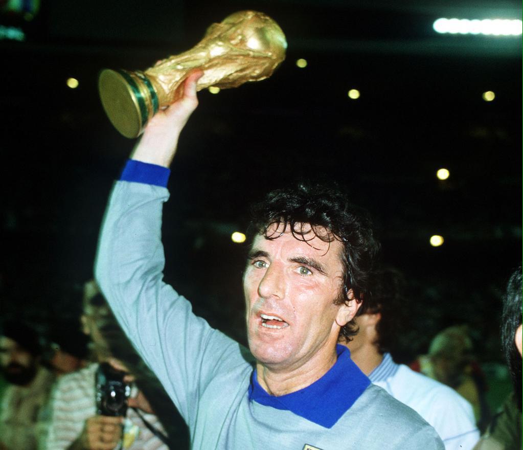 Happy birthday Dino Zoff! Legendary GK is oldest player to appear in Final! He turns 73 