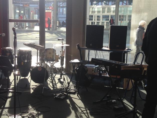 Members only gleich im Lesecafe der #Bibliothek. #5jhvkf