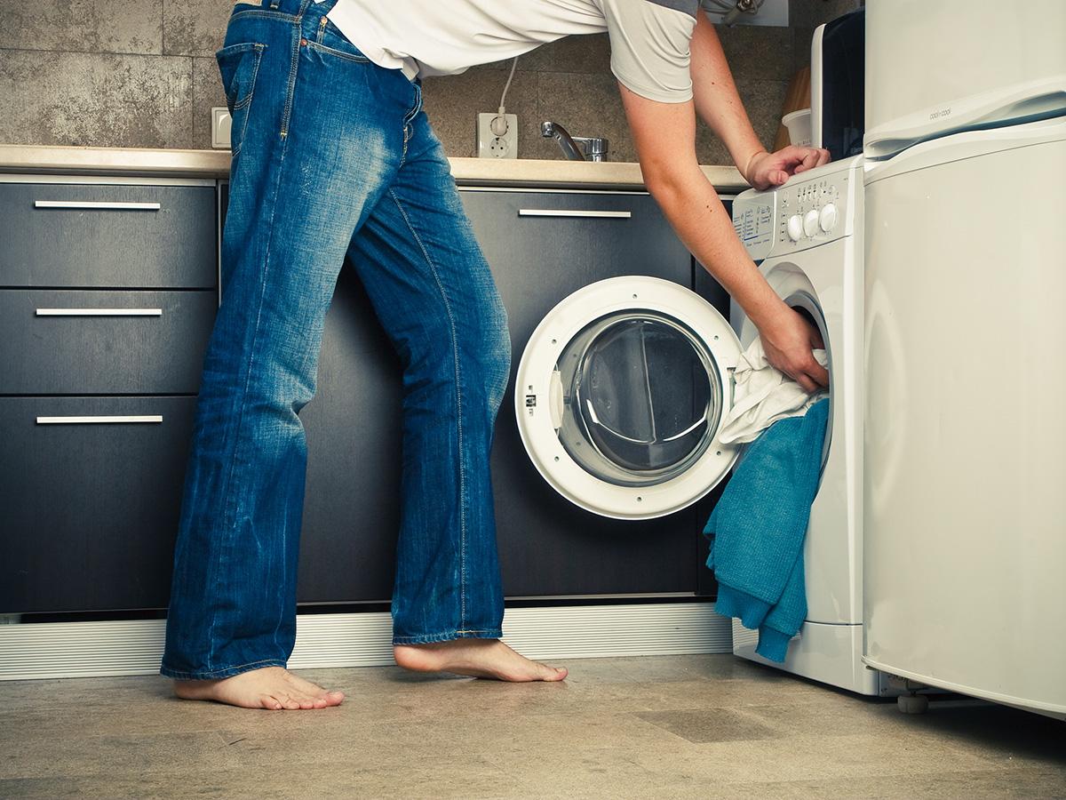 BMO's tweet photo. Opt for the cold cycle. Here are 14 ways to #gogreen at home and save money #YourFinancialLife http://t.co/x7y9Y5hW13 http://t.co/WP0xiiJMkv