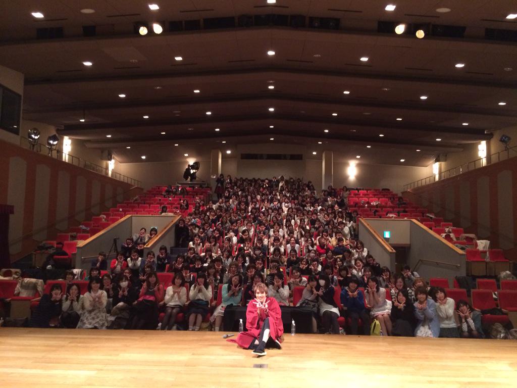 rito03's tweet photo. 24歳になりましたぁ(*^^*)

皆さん本当にたくさんのコメントありがとうございます☆

これからも飛躍します！

前夜祭来てくださった皆さんありがとうございました！！！
明日もイベント楽しみましょう☆ http://t.co/AOT1bv2y4I