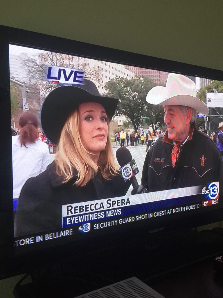 Hey <a href="/RebeccaSpera/">Rebecca Spera</a>, do you have any clue how pretty you are?!?!  I mean seriously!!!  😍