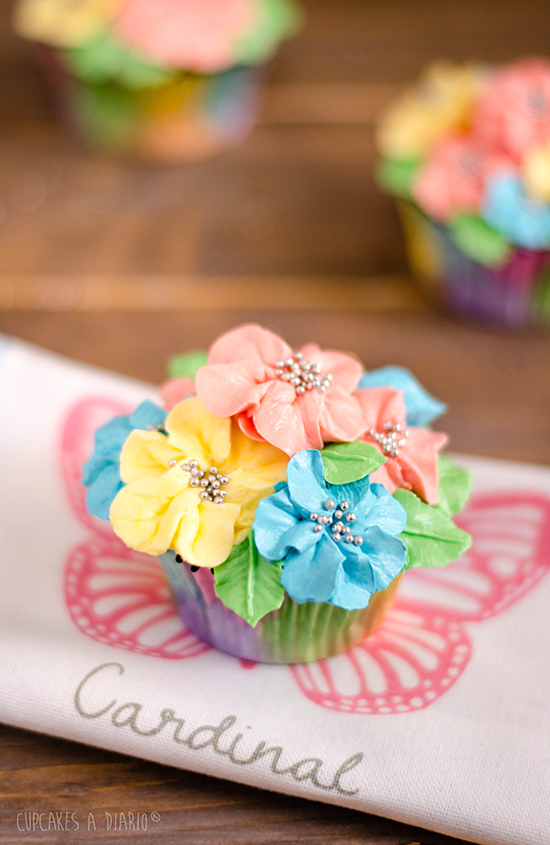 little_Candy80's tweet photo. “@Cupcakesadiario: ¡Últimas plazas para nuestro curso online! http://t.co/nI2U50aODt http://t.co/H2VF82gD9f”@Parisnprimavera