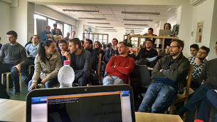 cameliaboban's tweet image. 1st session jam on #AndroidFundamentals @udacity &amp;amp; @Google course in Rome #GDGRoma