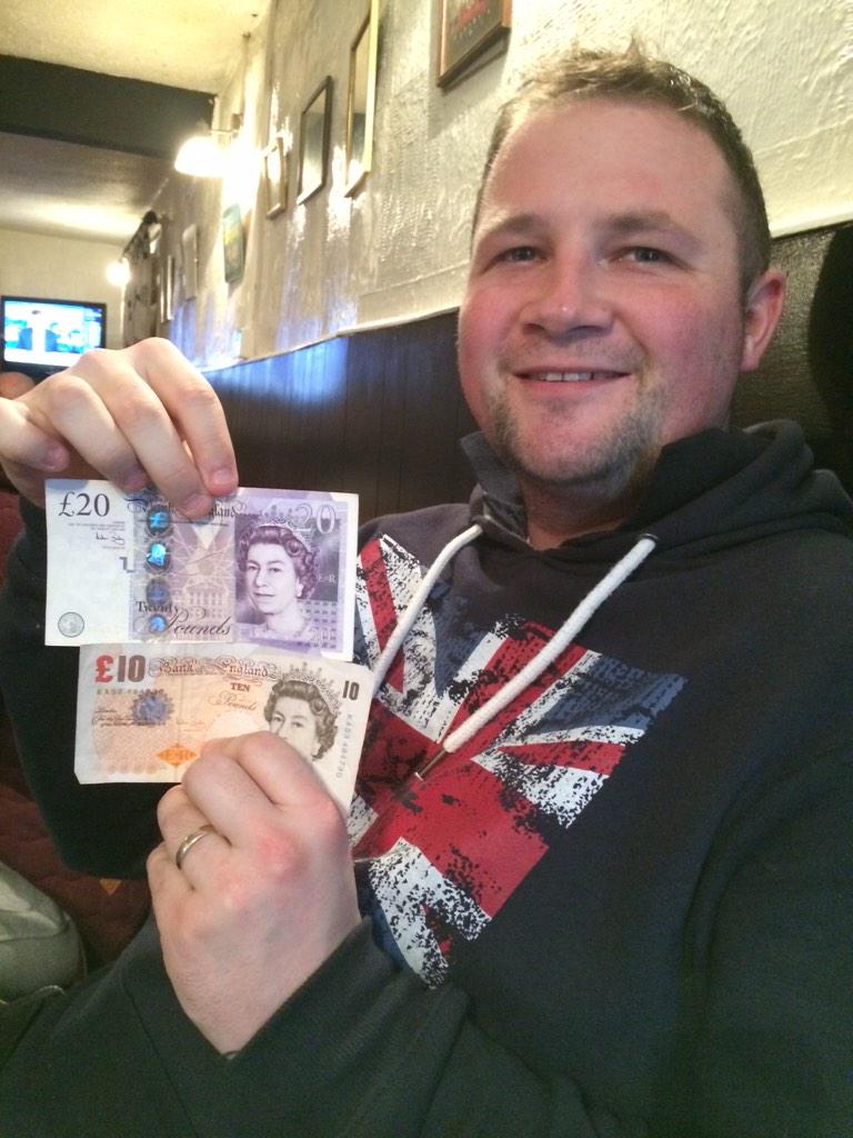 dave68walton's tweet photo. @TomPaterson18 @oldlandscc @grover__1 please note Grover has my contribution to race night, make sure you get it! http://t.co/H2HgwWYKSa