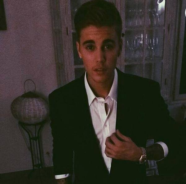 Boludieber's tweet photo. #JustinTiene20 #21ReasonsWhyWeLoveJustin #JustinHas20 NO TE DIGO ADIOS, ACOMPAÑAME http://t.co/O6yO9UJrZM