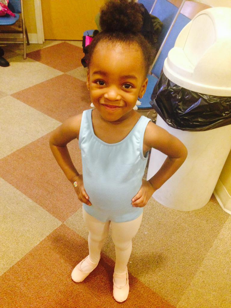 FabulousTPosh's tweet photo. Flourish young Goddess๐ #firstdayofballet http://t.co/iDeSArILiw