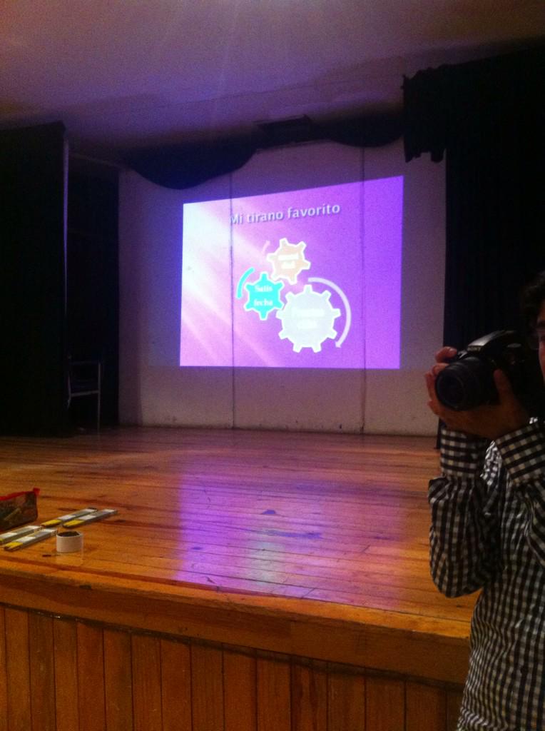 1er Taller para Padres "Mi Tirano Favorito", informes Subdirección de Integración Familiar. 55752158! <a href="/SocialBJ/">BJ Social</a>