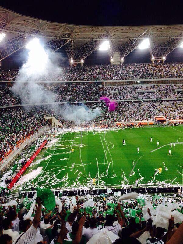 Bella___4's tweet photo. عموما ﺎلاهللَي ﻻزم يحطونهة 
   بقائمة ملذات ﺎلحياه 💚💚 http://t.co/bAwQIVqol2