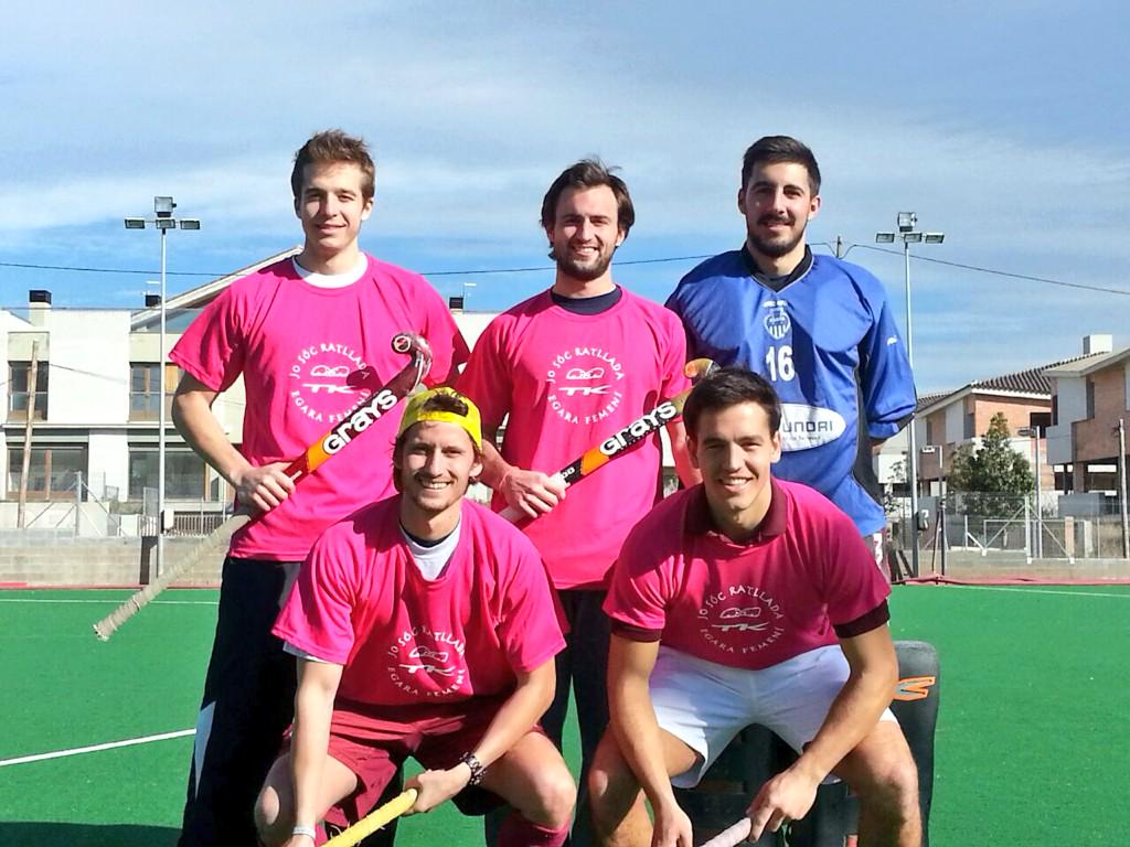 EgaraDHF's tweet photo. Sense dubte els millors d'avui, campions EHL segur ;)!! Gracies per donar-li un toc "pink" a la jornada 👍 @EgaraDHM http://t.co/TmHU5ldQi8