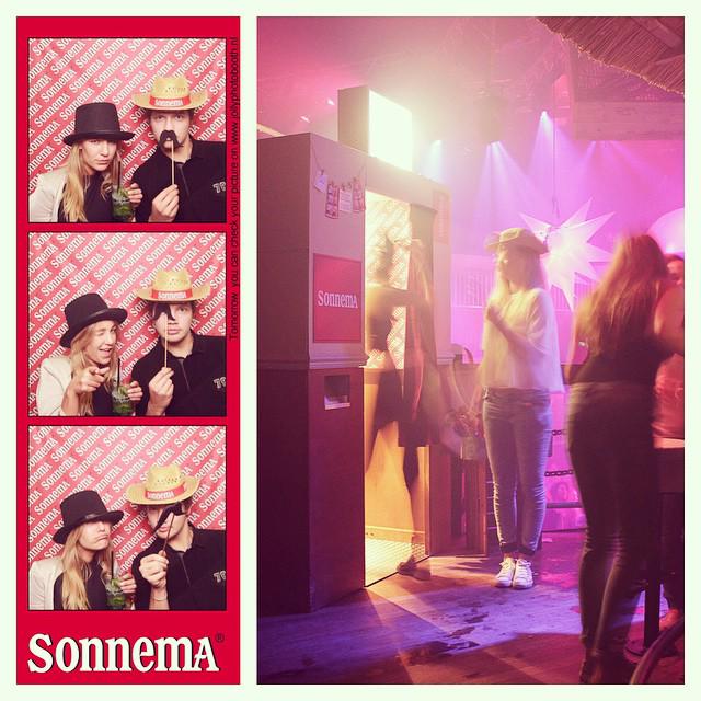 De Sonnema Photo-booth vanavond aanwezig @pand3en40! Get your picture taken and keep the memory!! #photobooth