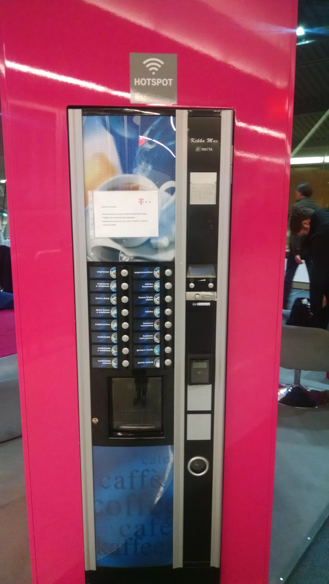 NowickiDave's tweet photo. At #warsaw @ChopinAirport , came across dueling password-free #wifi hotspots @ING & @TMobilePolska #connectivityfirst http://t.co/rldBXrHXiU