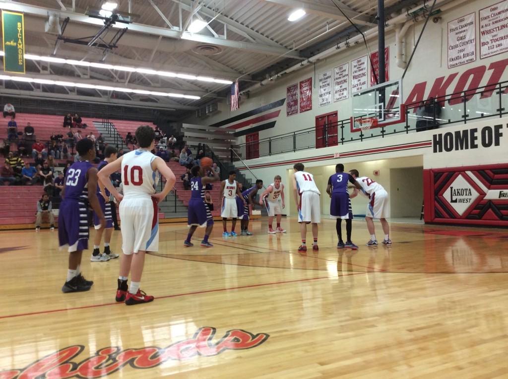 Middie Basketball tweet media