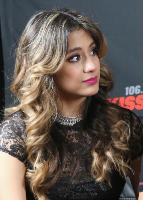 🌸Hi I'm Ally, gosh I don't know what to say but hmm I'm new to Role play please Rt and be my friend🌸